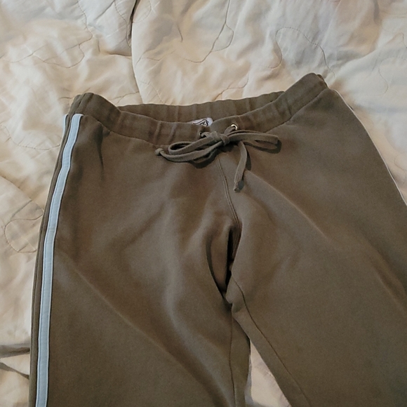 Vans olive green sweat pants - Picture 2 of 5